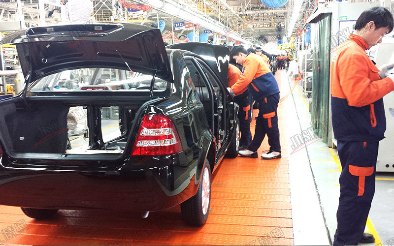 汽車(chē)裝配生產(chǎn)線